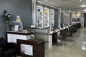 Eva Nail Spa image