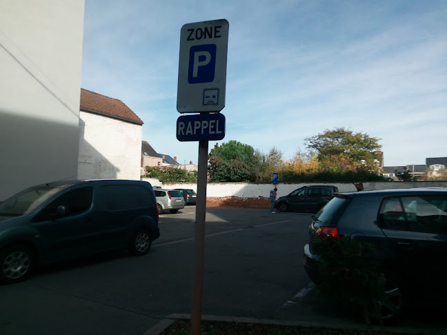Beoordelingen van Parking de la rue de l'Hôtel in Waver - Parkeergarage