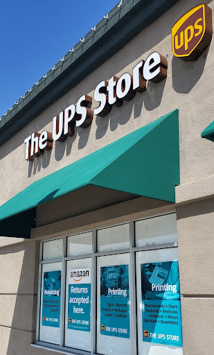 Shopping Mall «Marsh Manor Shopping Center», reviews and photos, 3700 Florence St, Redwood City, CA 94063, USA