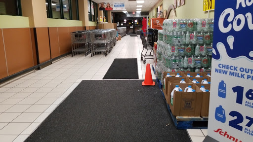 Grocery Store «Schnucks», reviews and photos, 20 Dillon Plaza Dr, High Ridge, MO 63049, USA