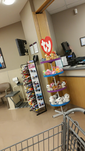 Grocery Store «Jewel-Osco», reviews and photos, 6140 Northwest Hwy, Crystal Lake, IL 60014, USA