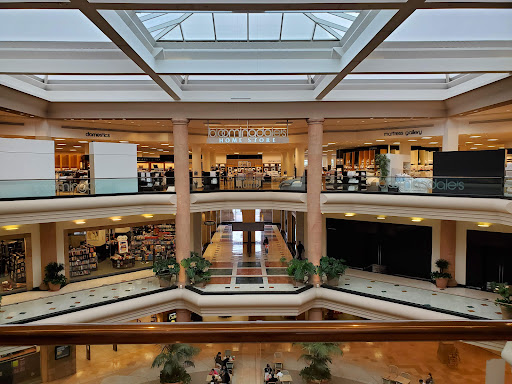 Shopping Mall «Fashion Island», reviews and photos, 401 Newport Center Dr, Newport Beach, CA 92660, USA