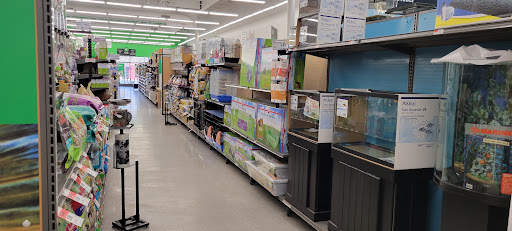 Pet Supply Store «Pet Supplies Plus», reviews and photos, 646 Long Hill Rd, Groton, CT 06340, USA