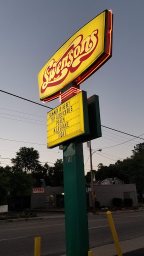 American Restaurant «Swensons (North Akron) Drive-In Restaurants», reviews and photos, 658 E Cuyahoga Falls Ave, Akron, OH 44310, USA