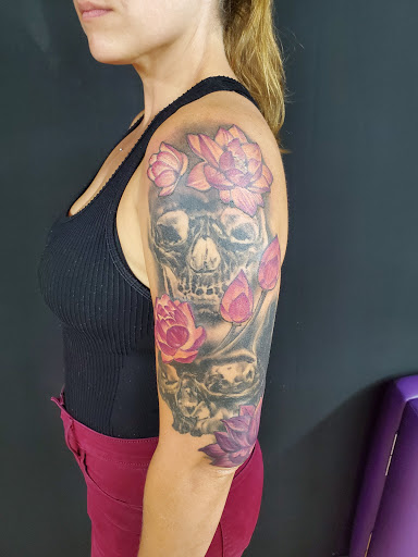 Tattoo Shop «Eye of Jade Tattoo», reviews and photos, 319 Main St #200, Chico, CA 95928, USA