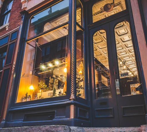 McCoy Jeweler, 261 Main St, Dubuque, IA 52001, USA, 