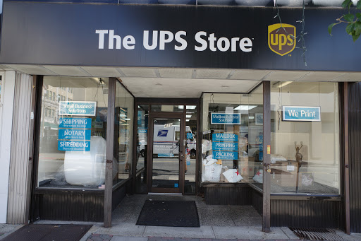 The UPS Store, 470 Broadway, Bayonne, NJ 07002, USA, 
