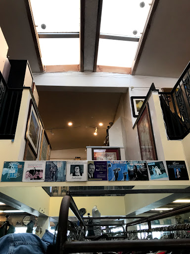 Thrift Store «La Tienda Thrift Store», reviews and photos, 510 N El Camino Real, San Clemente, CA 92672, USA