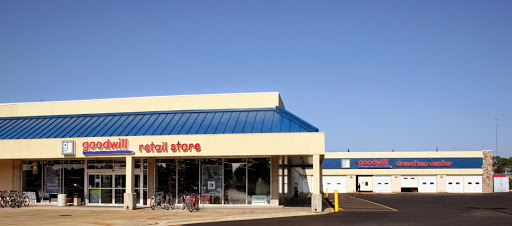 Goodwill Store and Donation Center - Madison West, 4530 Verona Rd, Madison, WI 53711, USA, 