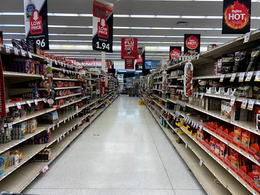 Supermarket «Hy-Vee», reviews and photos, 207 NE Englewood Rd, Kansas City, MO 64118, USA