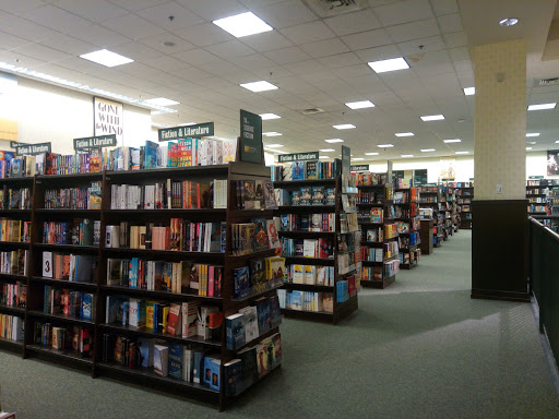 Book Store «Barnes & Noble», reviews and photos, 5755 N Bayshore Dr, Glendale, WI 53217, USA