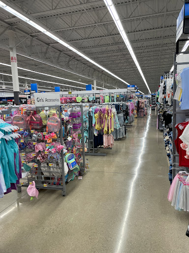Discount Store «Walmart», reviews and photos, 1460 Golf Rd, Rolling Meadows, IL 60008, USA