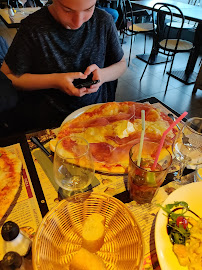 Pizza du Restaurant italien Au Soleil Italien Sainte-Geneviève-des-Bois à Sainte-Geneviève-des-Bois - n°19