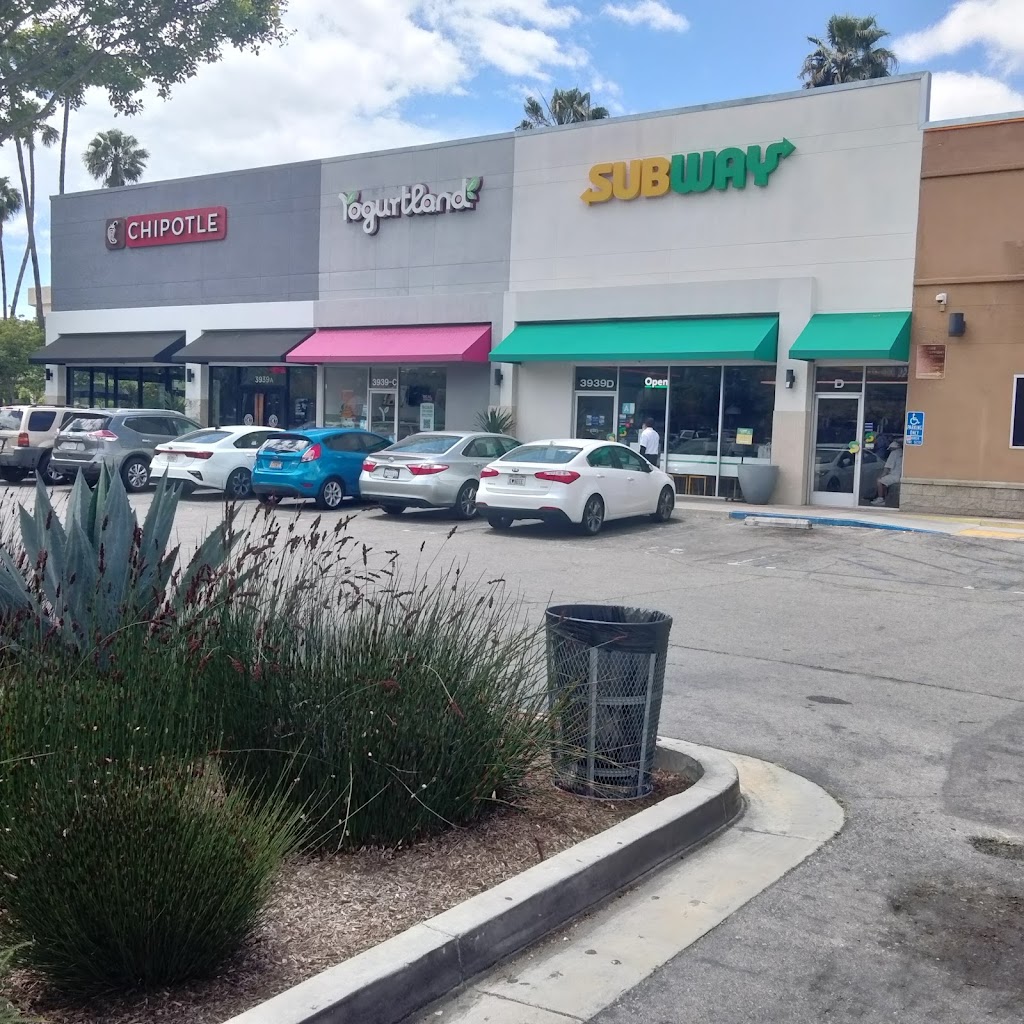 Chipotle Mexican Grill 90008