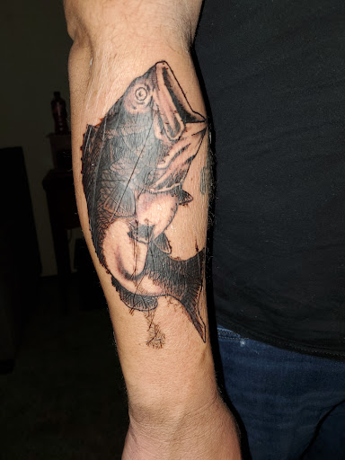 Tattoo Shop «Eternal Tattoo», reviews and photos, 3207 S Campbell Ave, Springfield, MO 65807, USA