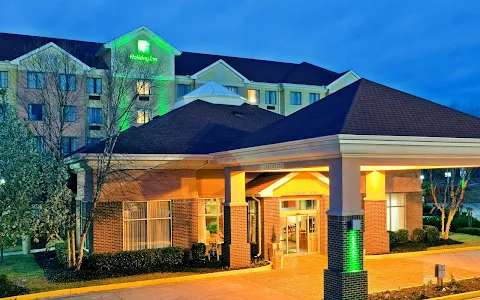 Holiday Inn & Suites Hattiesburg-University image