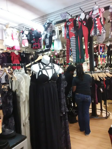 Clothing Store «The Mission Boutique», reviews and photos, 14625 Madison Ave, Lakewood, OH 44107, USA