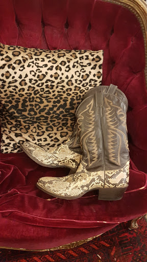 Vintage Clothing Store «Fly Boutique», reviews and photos, 7235 Biscayne Blvd, Miami, FL 33138, USA