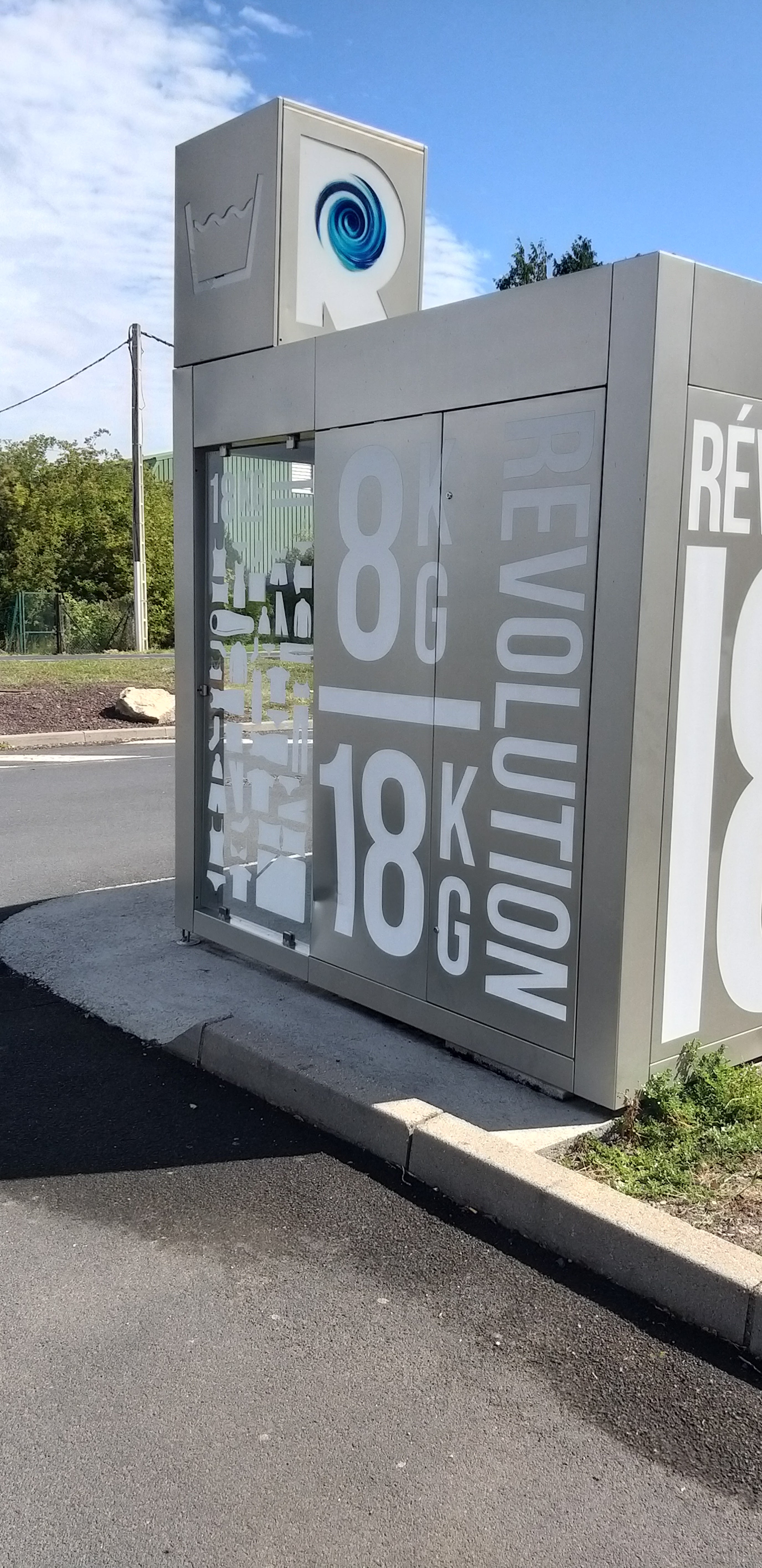 Photo n° 32 de l'avis de unmecdesannees80. fait le 24/05/2018 à 20:17