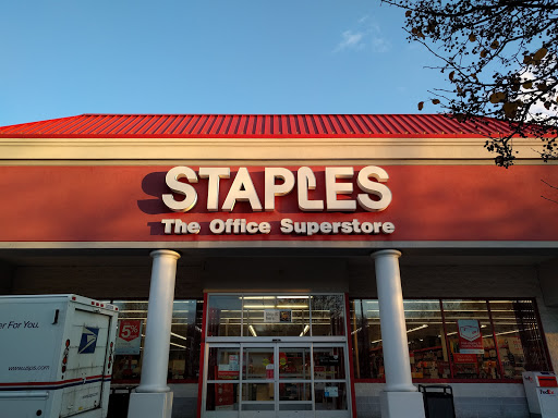 Office Supply Store «Staples», reviews and photos, 3 Armstrong Rd, Shelton, CT 06484, USA