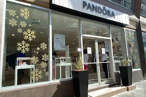Pandora Barbados image