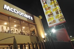 McDonald's Ñuñoa image