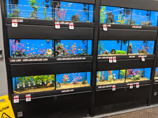 Pet Supply Store «Pet Supplies Plus», reviews and photos, 5418 N Blackstone Ave, Fresno, CA 93710, USA