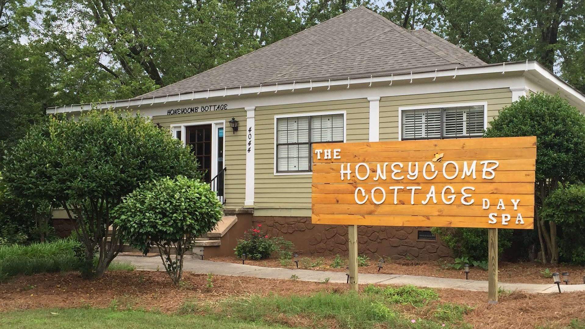 The HoneyComb Cottage Day Spa and Waxing Studio