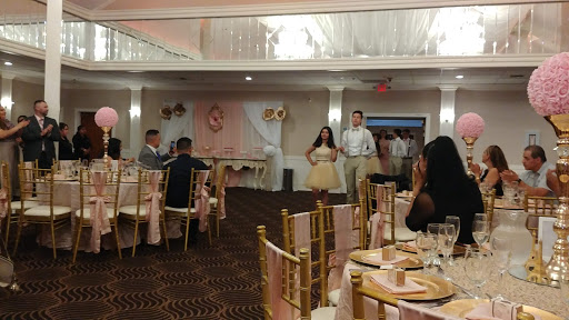 Shopping Mall «Fairway Park Shopping Center», reviews and photos, 31109 Mission Blvd, Hayward, CA 94544, USA