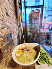 Soupe du Restaurant de nouilles (ramen) Menkicchi Ramen à Paris - n°4