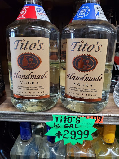 Liquor Store «Pepper Liquor Store», reviews and photos, 5440 Reisterstown Rd, Baltimore, MD 21215, USA