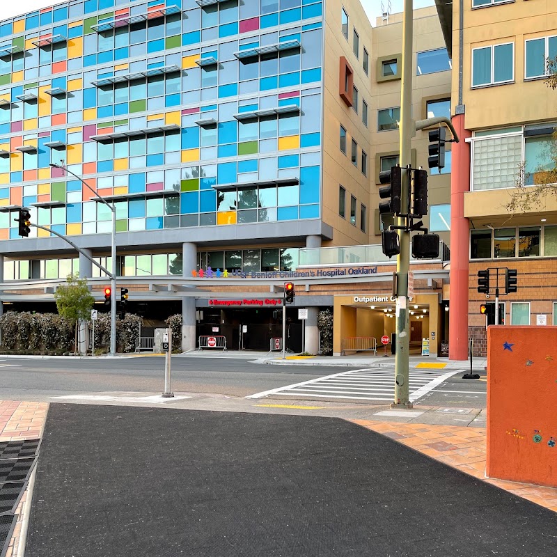 UCSF Benioff Children's Hospital Oakland Parking Garage