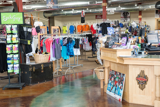 Ski Shop «Gear West Ski and Run», reviews and photos, 1786 Wayzata Blvd, Long Lake, MN 55356, USA