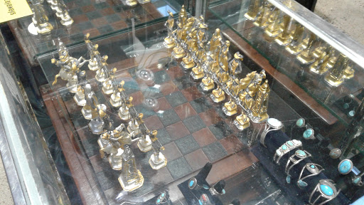 Pawn Shop «Arrow Pawn & Jewelry», reviews and photos, 2706 W Thomas Rd, Phoenix, AZ 85017, USA