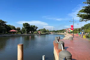 Sungai Melaka image