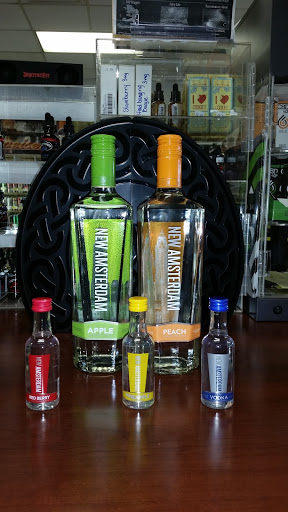 Tobacco Shop «Smoker Friendly Liquor Plus Hurricane», reviews and photos, 3524 Teays Valley Road, Hurricane, WV 25526, USA