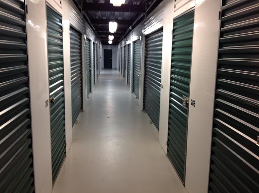 Self-Storage Facility «Life Storage», reviews and photos, 101 E Hoffman Ave, Lindenhurst, NY 11757, USA