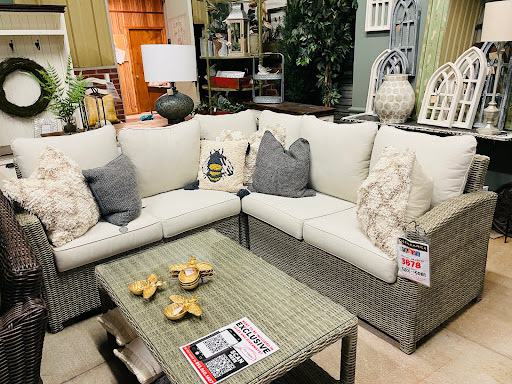 Furniture Store «Room To Room Furniture», reviews and photos, 3651 Cliff Gookin Blvd, Tupelo, MS 38801, USA