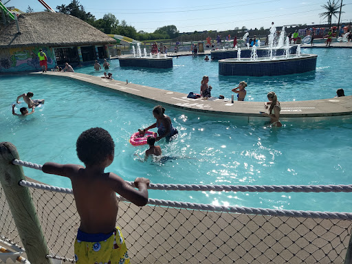 Amusement Park «Adventureland Park», reviews and photos, 3200 Adventureland Dr, Altoona, IA 50009, USA