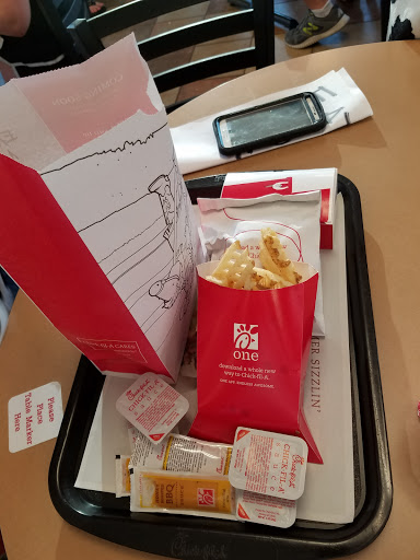 Fast Food Restaurant «Chick-fil-A», reviews and photos, 6180 Mid Rivers Mall Dr, St Peters, MO 63304, USA