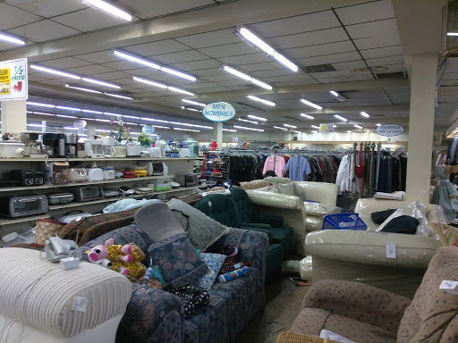 VALUE VILLAGE Thrift Store, 9334 Alondra Blvd, Bellflower, CA 90706, USA, 