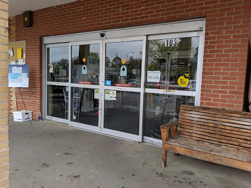 Supermarket «Foodland», reviews and photos, 103 W 1st St, Tuscumbia, AL 35674, USA