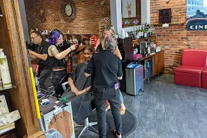 Haircutters International image