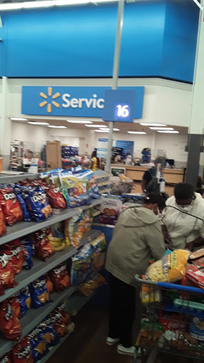 Department Store «Walmart Supercenter», reviews and photos, 3400 Steelyard Dr, Cleveland, OH 44109, USA