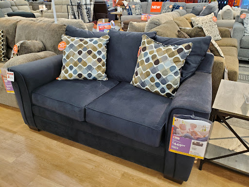 Shopping Mall «Plantation Point Shopping Center», reviews and photos, 6461 Plantation Center Dr, Raleigh, NC 27616, USA