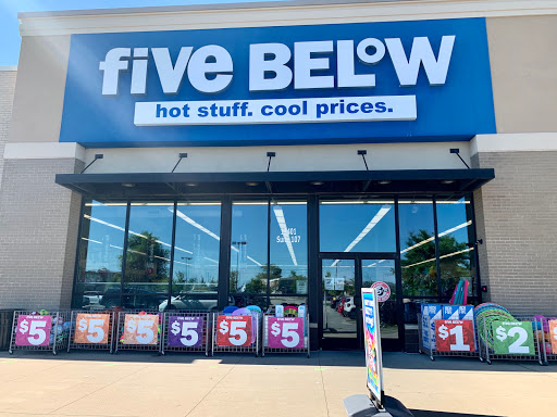 Variety Store «Five Below», reviews and photos, 13401 Shelbyville Rd, Louisville, KY 40243, USA