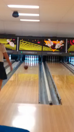 Bowling Alley «Classic Bowl», reviews and photos, 1867 N Circle Dr, Colorado Springs, CO 80909, USA