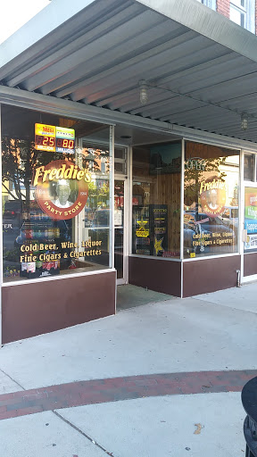 Convenience Store «Freddies Party Store», reviews and photos, 116 S Washington St, Owosso, MI 48867, USA