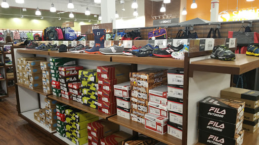 Outdoor Sports Store «Sierra Trading Post», reviews and photos, 215 N Maple Rd Unit 1F, Ann Arbor, MI 48103, USA