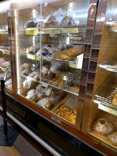 Supermarket «Berry Fresh Farm», reviews and photos, 43-26 Ditmars Blvd, Astoria, NY 11105, USA